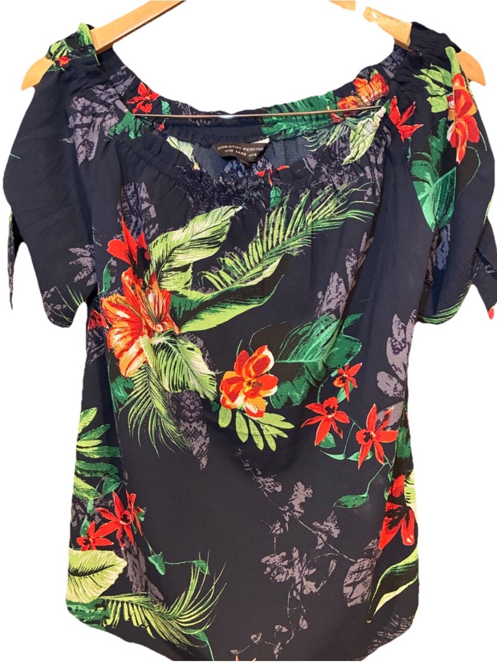 Dorothy Perkins size 10 Black Floral Off-Shoulder Red & Green Tropical print